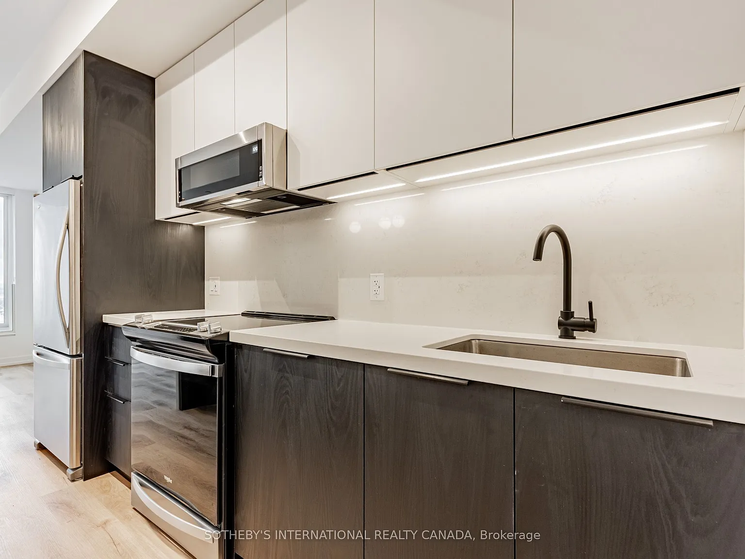 1 bed, $2,805 — Photo 3
