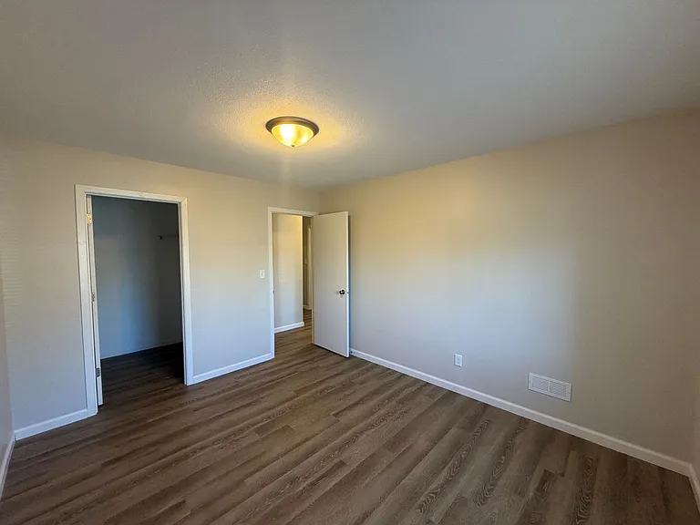 Peoria Flats - New Mgmt - New Name - Fresh Upgrades — Photo 23
