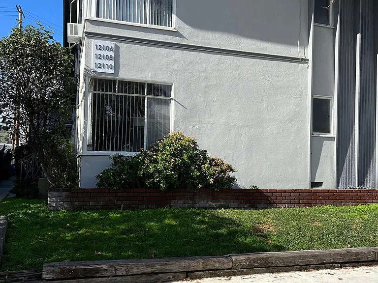 12110 Hoffman St #2 — Photo 16