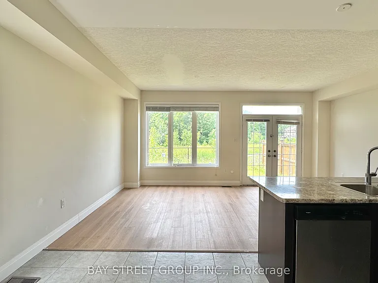 7735 Shadbush Ln — Photo 3