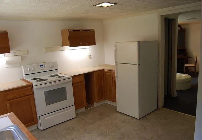 649 Kenilworth Cir #BASEMENT — Photo 5