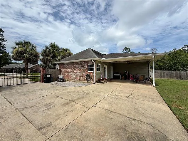 18857 Hank Dr — Photo 25