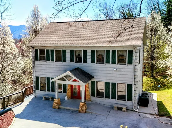 1141 Upper Alpine Way, Gatlinburg, TN 37738