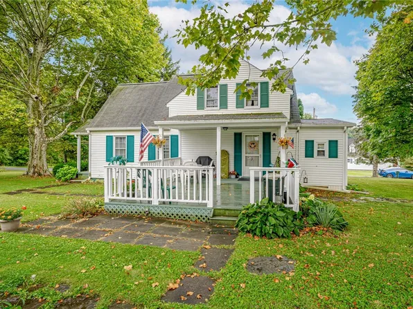 147 Aster Dr, Mount Pleasant, PA 15666