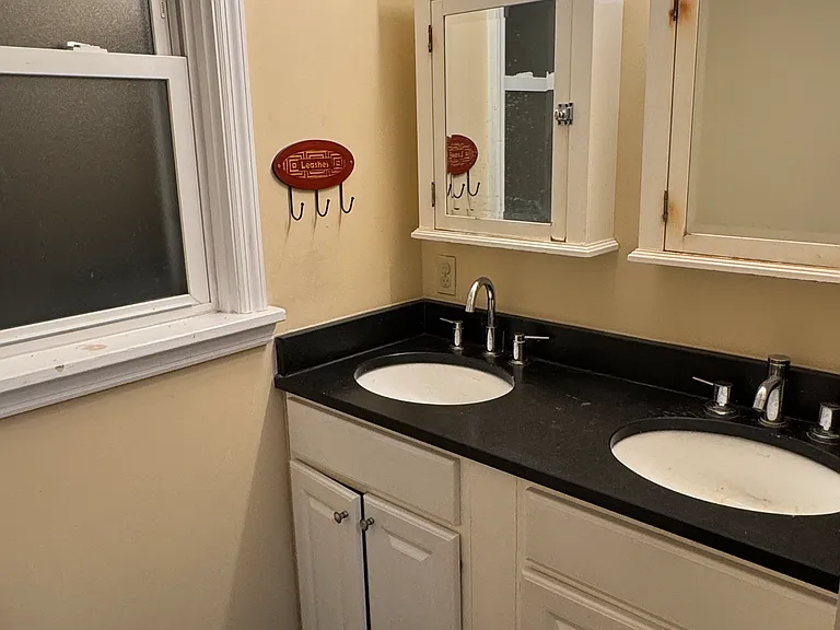 15 N Meadowcroft Ave — Photo 9