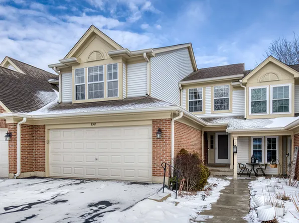 552 Portsmith Ct, Crystal Lake, IL 60014