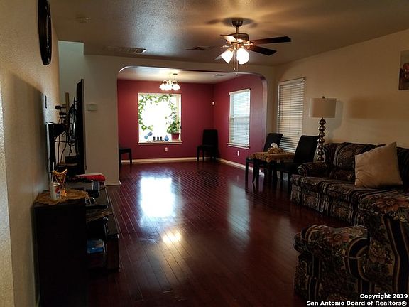 5th image of 10527 Marengo Ln