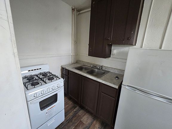 5th image of 414 11th St #7