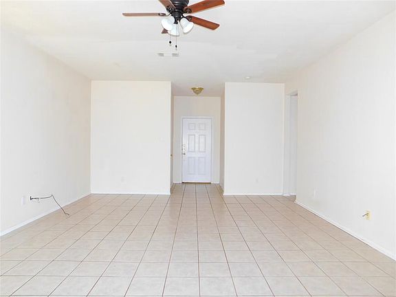 3rd image of 1120 Lake Haven Dr