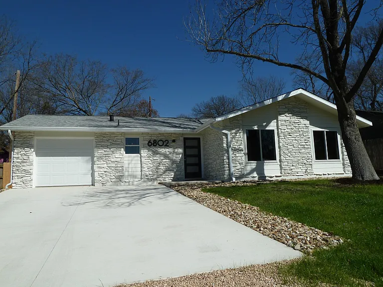 6802 La Salle Dr — Photo 3