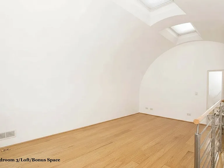 200 E 32nd St #35E — Photo 12
