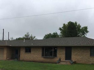 505 W Jay St, Lyons, KS 67554