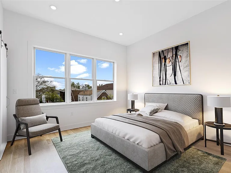 21 Giles Ave #2 — Photo 5