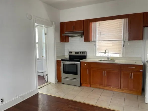 1677 Bay Ridge Avenue image 2 of 15