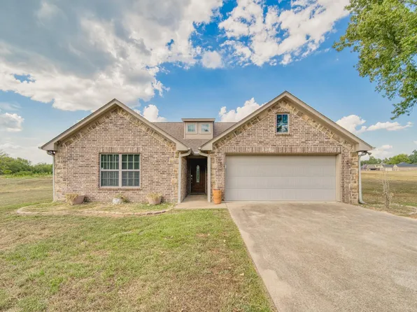 708 W Johnson St, Tatum, TX 75691
