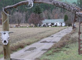 311 Customs Rd, Curlew, WA 99118