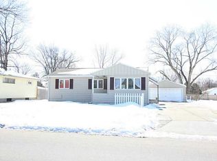 2427 University Ave, Waterloo, IA 50701