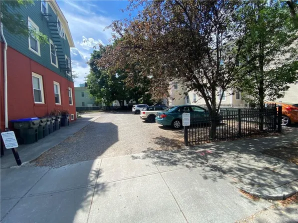 26 Ringgold St, Providence, RI 02903