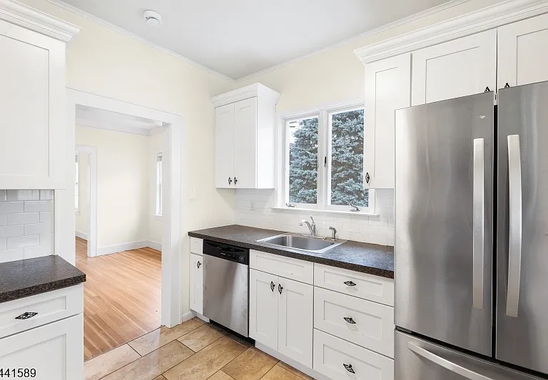 239 Washington St — Photo 7