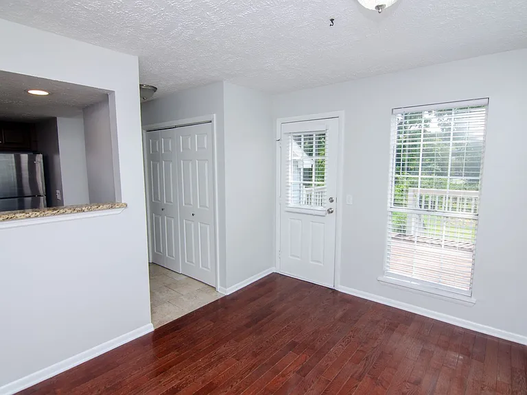 5736 Brentwood Meadows Cir — Photo 12