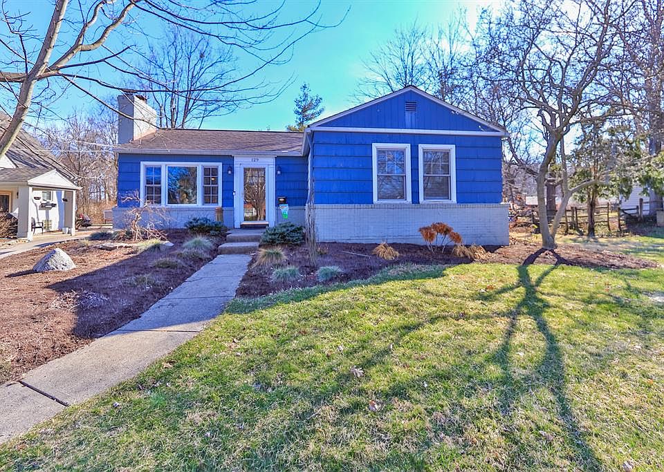 1st image of 129 Forest Ave