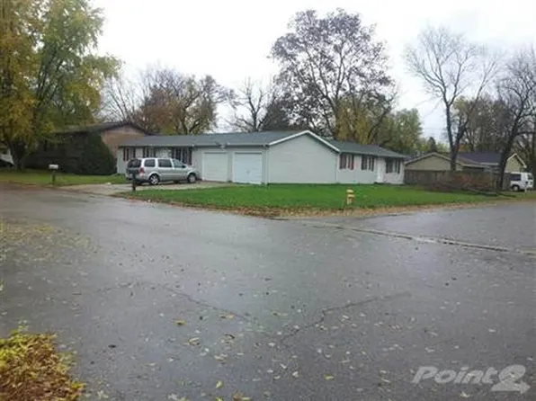 955 Newman St, Janesville, WI 53545