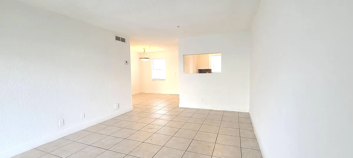 Building Photo - 4251 NW 5th St #109B