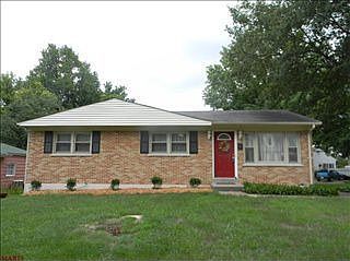 1st image of 904 Leawood Dr