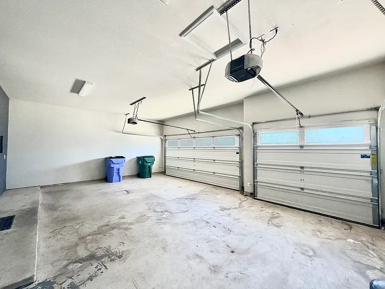704 Gunning Cv — Photo 28