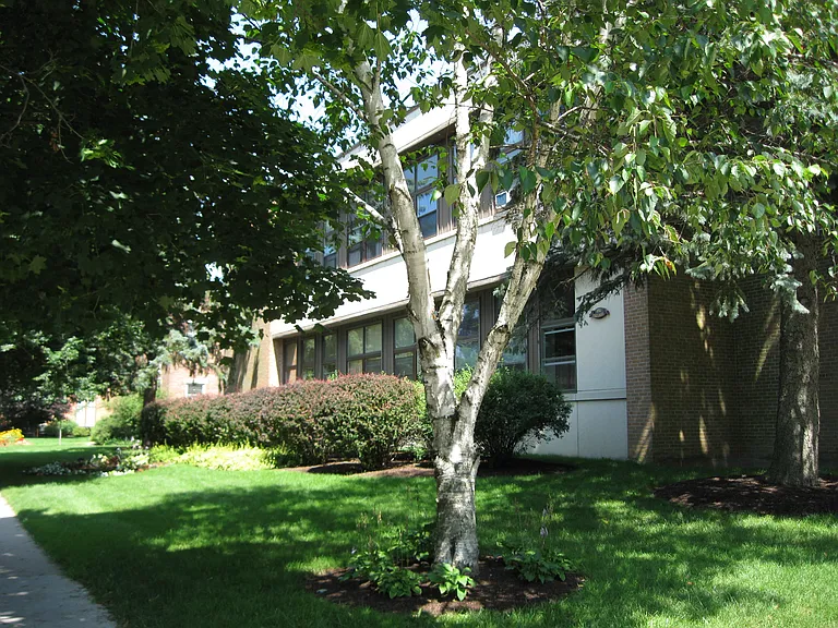 Skidmore Apartments — Photo 44