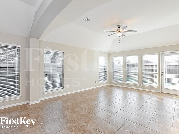 3rd image of 31206 Harmony Falls Ct