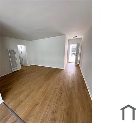12536 Pacific Ave #9 — Photo 1