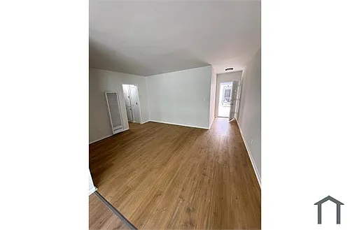 12536 Pacific Ave #9 Photo 1