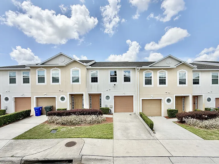 3824 Exeter Ln #1 — Photo 3