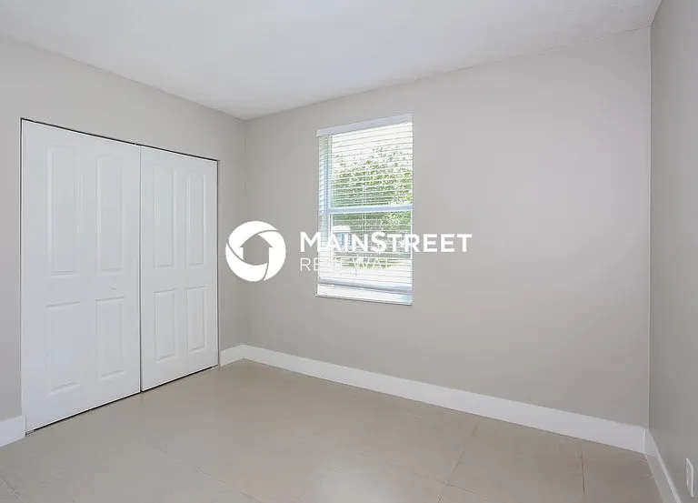 9064 Polk Ave — Photo 10