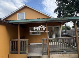 1654 SW 114th St, Seattle, WA 98146