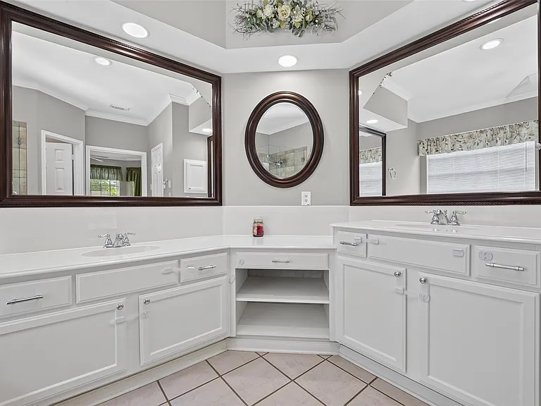 4414 Ringrose Dr — Photo 26