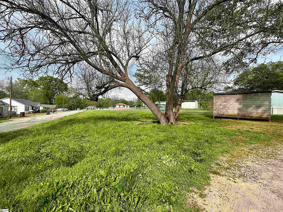 1st image of 6 Graceland St