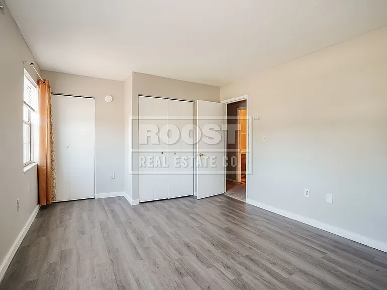 5623-5625 Chatford Dr — Photo 8