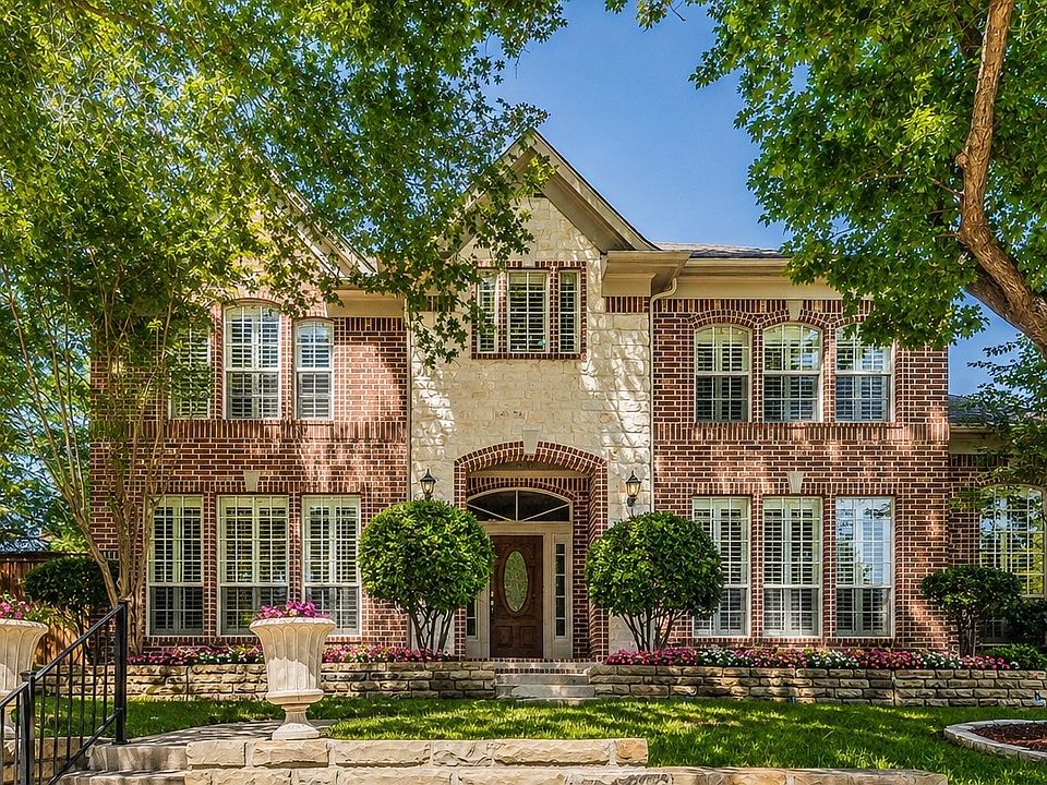 1st image of 113 Woodland Cv