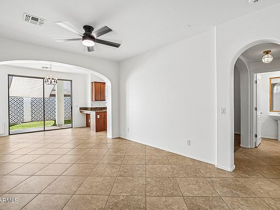 5th image of 1641 W LACEWOOD Place