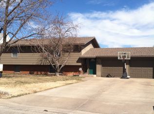 520 Ridgeway Ave, Pratt, KS 67124