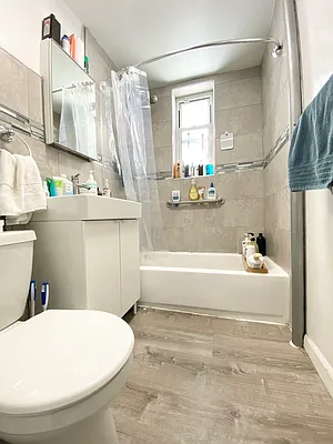 Rented by Keller Williams NYC | media 13