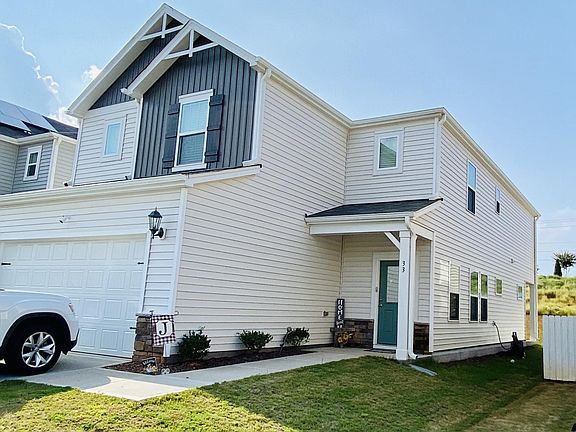 3rd image of 33 Sweet Olive St