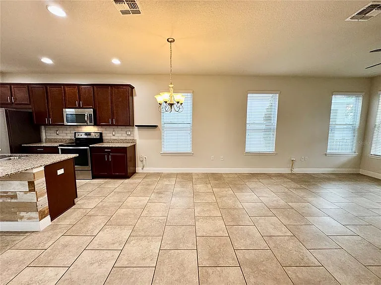 7208 Milestone Dr — Photo 10