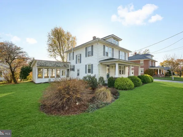 152 W York St, Biglerville, PA 17307