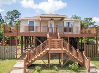 6600 Martinique Dr, Biloxi, MS 39532