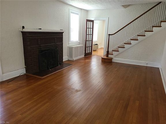 5th image of 128 Fayton Ave
