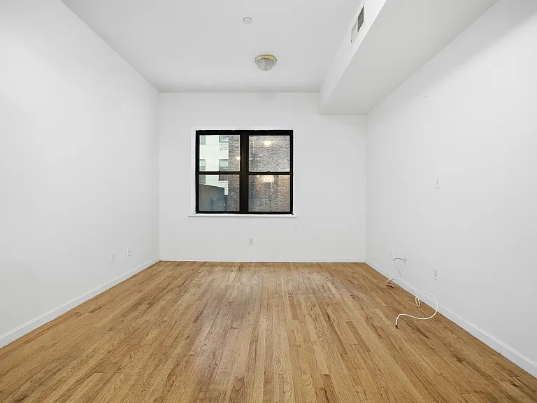 52 W 14th St #4C — Photo 5