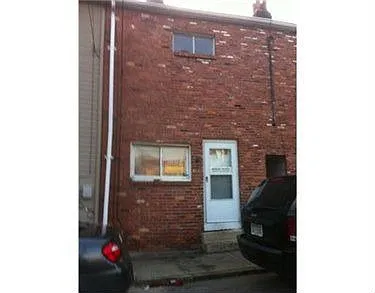 211 S Main St photo 1